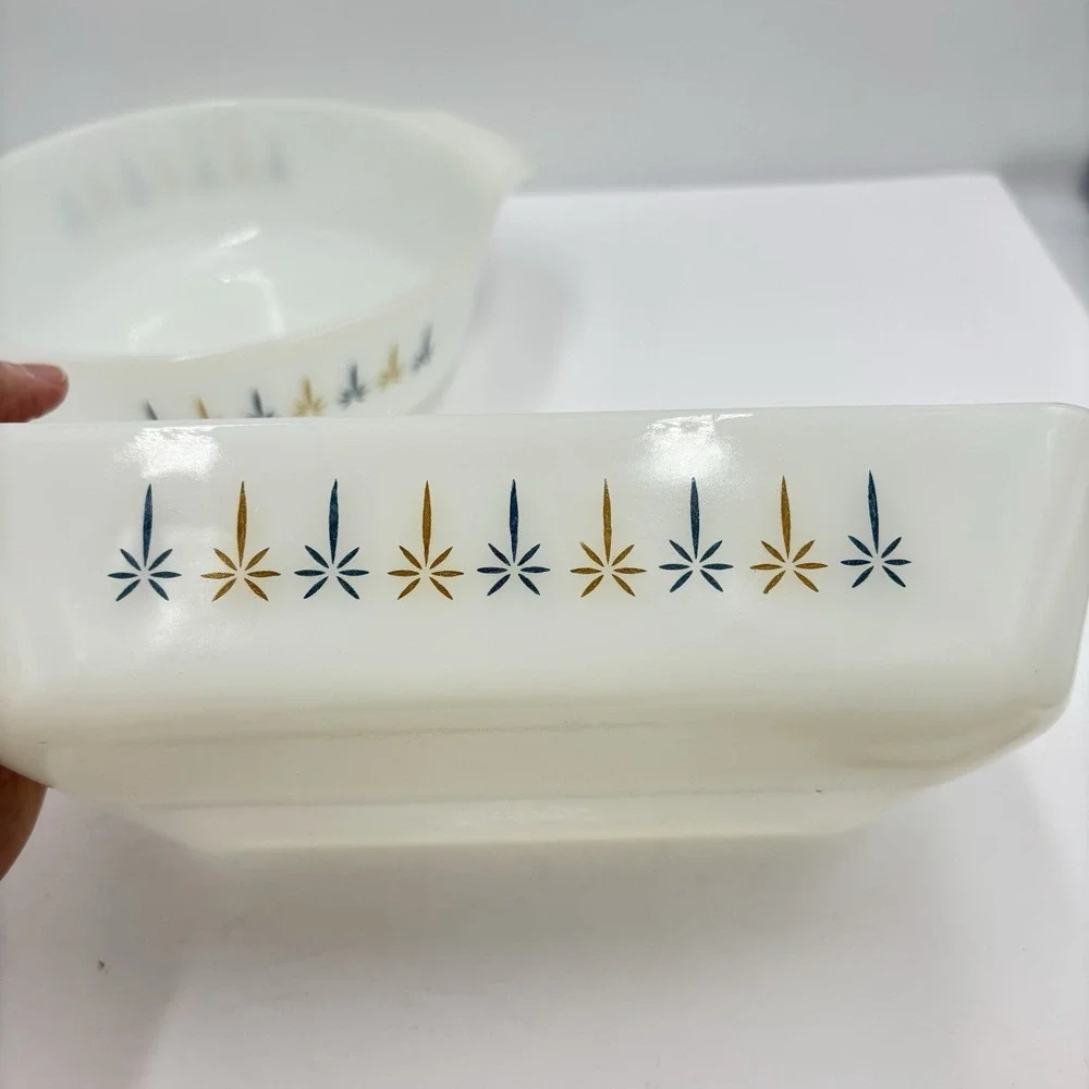 2 VTG Anchor Hocking Fire King Candle Glow 1.5 Qt Casserole 437 & 1 Qt Loaf 441